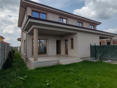 COMISION 0%-Duplex deosebit, 4 camere-Sacalaz