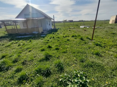 Teren de 2600 mp in Sanmihaiul Roman imprejmuit - ID V5057 imagine mica 4, foxfort.ro