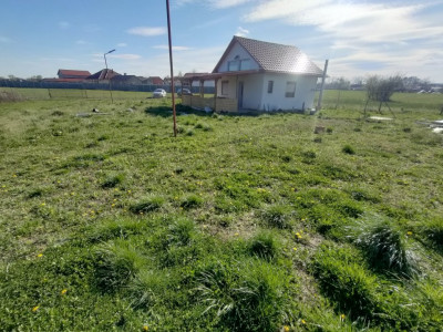 Teren de 2600 mp in Sanmihaiul Roman imprejmuit - ID V5057 imagine mica 6, foxfort.ro