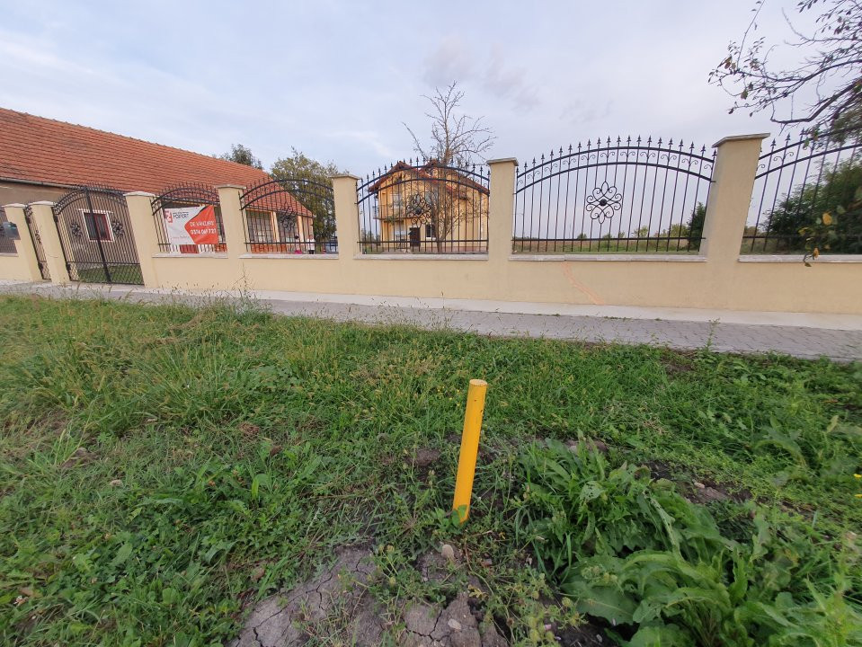 Casa cu 5 camere, 236 mp, teren 5805 mp, gaz, Brestea - Denta  10, foxfort.ro