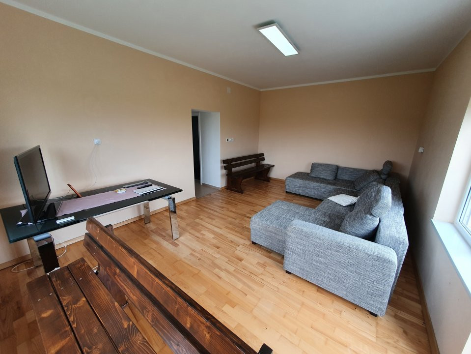 Casa cu 5 camere, 236 mp, teren 5805 mp, gaz, Brestea - Denta  20, foxfort.ro