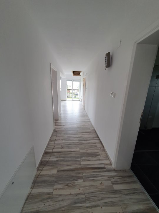 Casa cu 5 camere, 236 mp, teren 5805 mp, gaz, Brestea - Denta  30, foxfort.ro