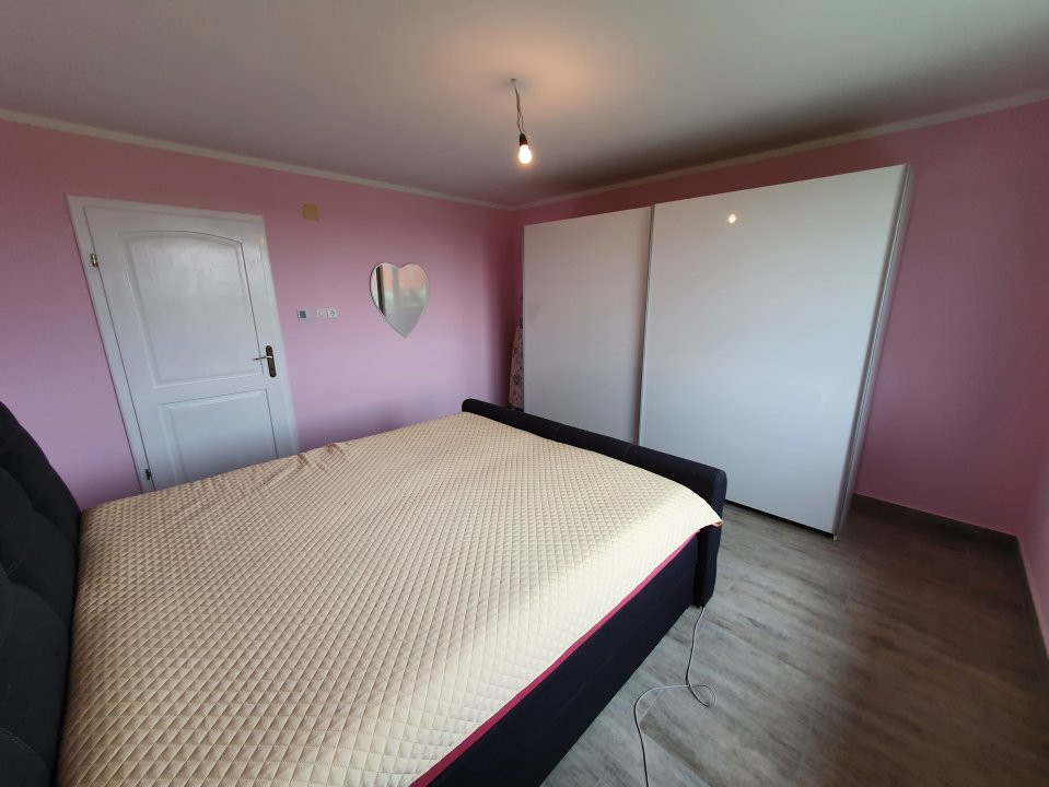 Casa cu 5 camere, 236 mp, teren 5805 mp, gaz, Brestea - Denta  37, foxfort.ro