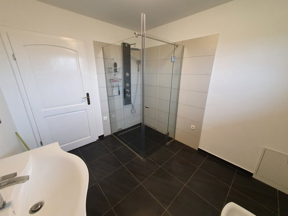 Casa cu 5 camere, 236 mp, teren 5805 mp, gaz, Brestea - Denta  39, foxfort.ro