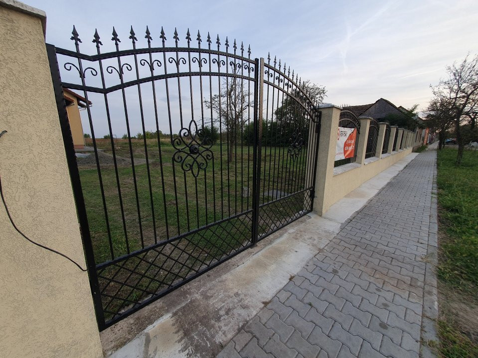 Casa cu 5 camere, 236 mp, teren 5805 mp, gaz, Brestea - Denta  44, foxfort.ro