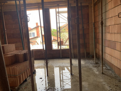 Casa tip Duplex arhitectura modernista zona Lipovei strada linistita - ID V5191 imagine mica 17, foxfort.ro