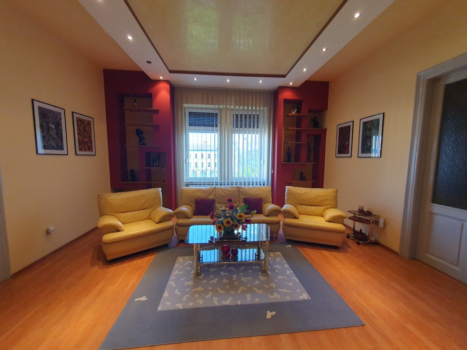 Apartament cochet 3 camere, 108 mp utili, Nokia, Semicentral  1, foxfort.ro