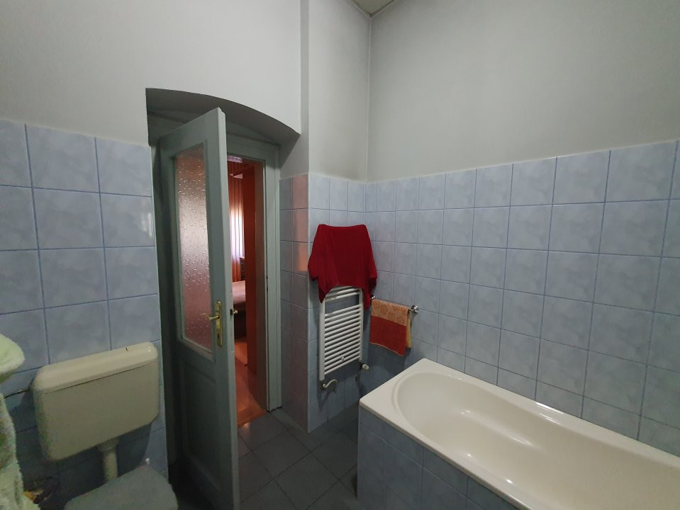 Apartament cochet 3 camere, 108 mp utili, Nokia, Semicentral  23, foxfort.ro