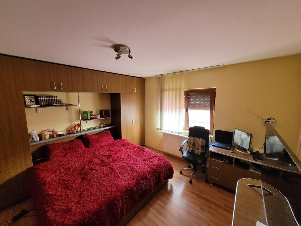 Case de vanzare Dumbravita 9