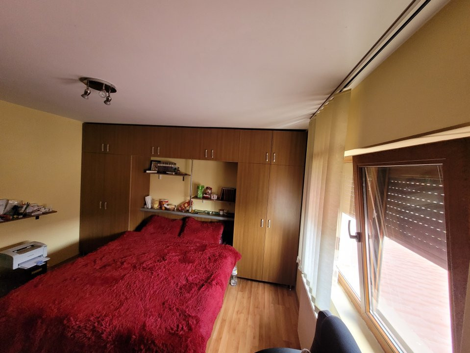 Case de vanzare Dumbravita 24