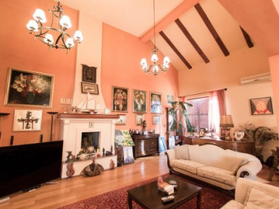 Vila Duplex cu lac si piscina Giarmata Vii  cu 5880 mp de teren - ID V5269