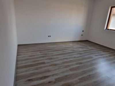 Duplex de vanzare cu 4 camere Mosnita Noua - ID V5302 imagine mica 11, foxfort.ro