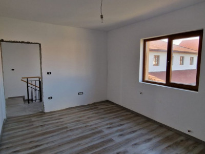 Duplex de vanzare cu 4 camere Mosnita Noua - ID V5302 imagine mica 27, foxfort.ro