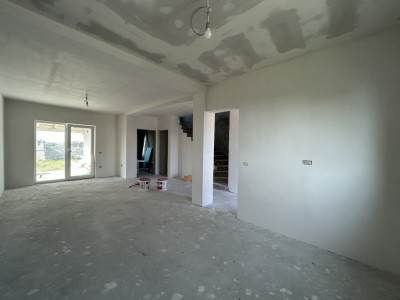 Duplex 4 camere si asfalt, Sacalaz - Parter + Etaj - ID V5368 imagine mica 4, foxfort.ro