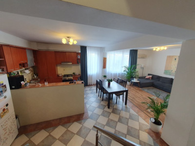 Penthouse 6 camere, 194 mp utili, cu 2 mansarde - Zona Brancoveanu - ID V5431  imagine mica 9, foxfort.ro
