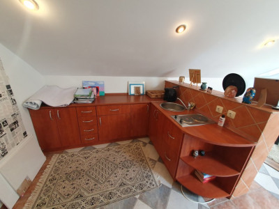 Penthouse 6 camere, 194 mp utili, cu 2 mansarde - Zona Brancoveanu - ID V5431  imagine mica 29, foxfort.ro