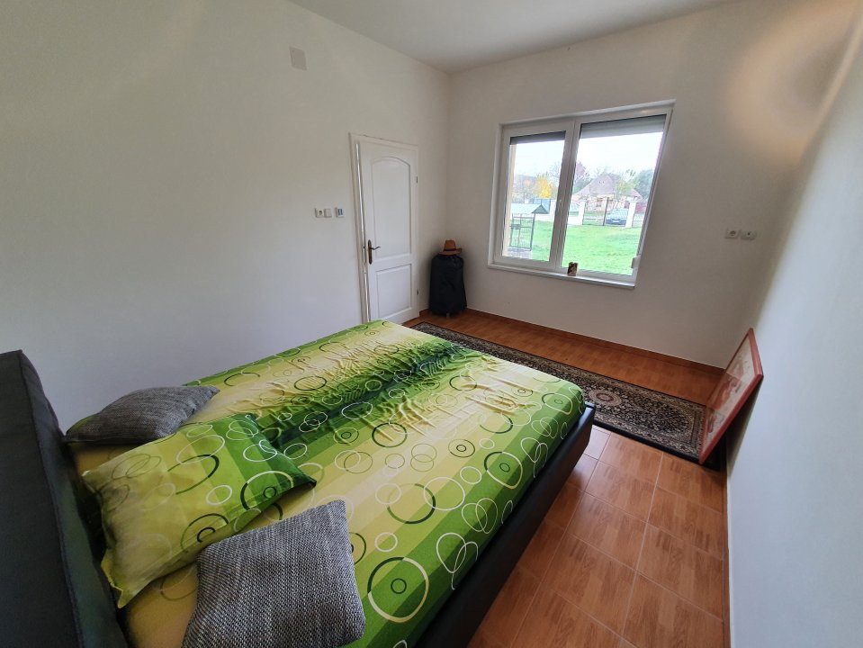 Casa cu 5 camere, 236 mp, teren 5805 mp, Brestea - Denta  24, foxfort.ro