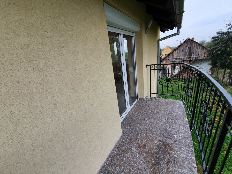 Casa cu 5 camere, 236 mp, teren 5805 mp, Brestea - Denta  33, foxfort.ro