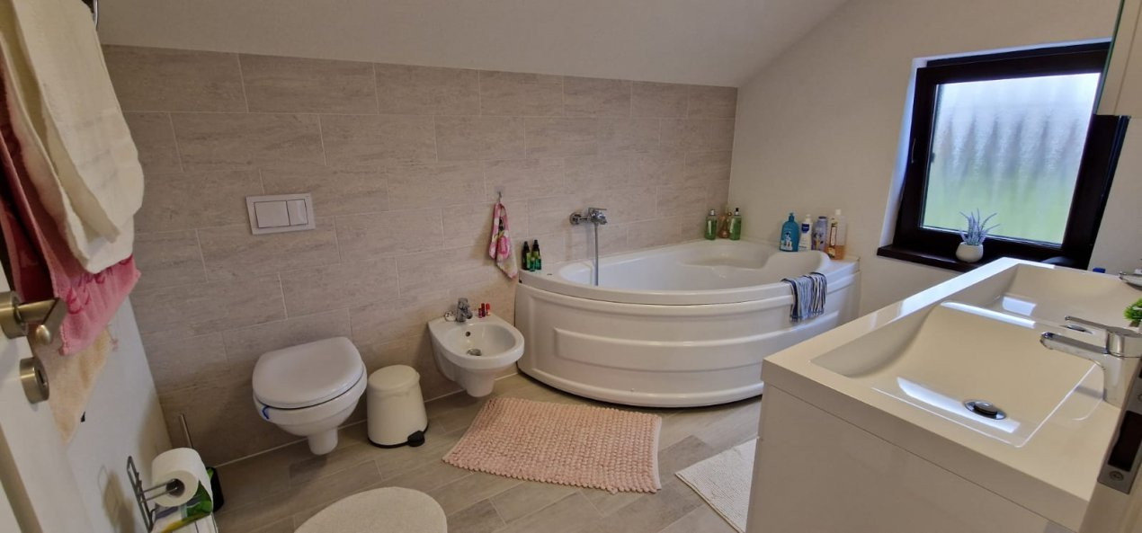 Casa individuala 3 camere cu teren de 648 mp - ID V5477 19, foxfort.ro