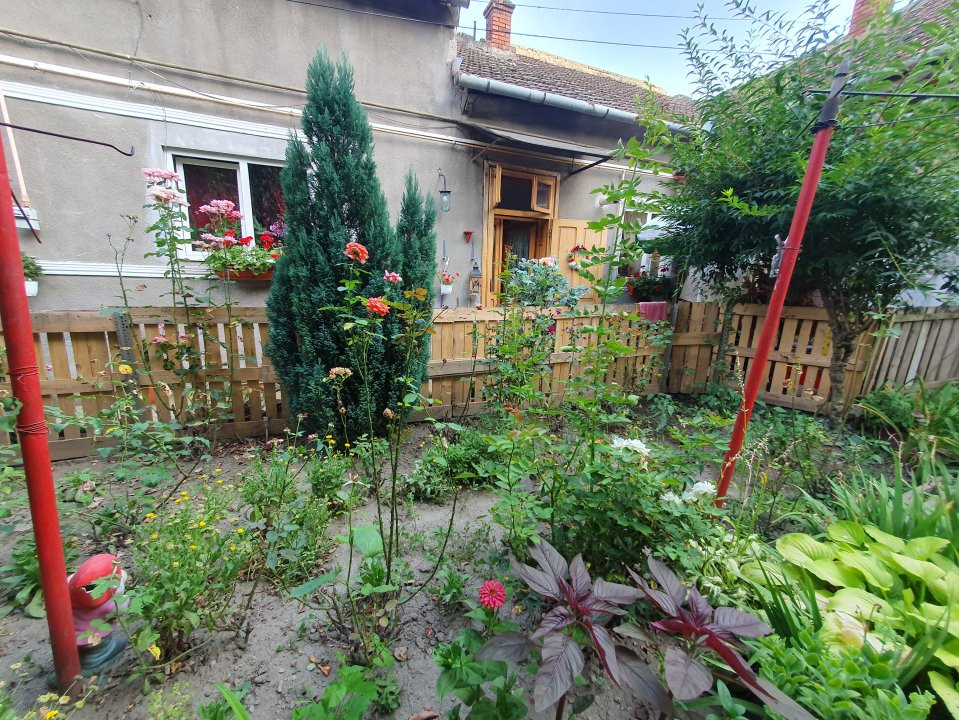 Apartament 112 mp la casa cu curte si garaj, zona Maria, Central  11, foxfort.ro