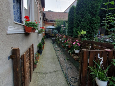 Apartament 112 mp la casa cu curte si garaj, zona Maria, Central imagine mica 9, foxfort.ro