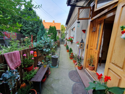 Apartament 112 mp la casa cu curte si garaj, zona Maria, Central imagine mica 10, foxfort.ro