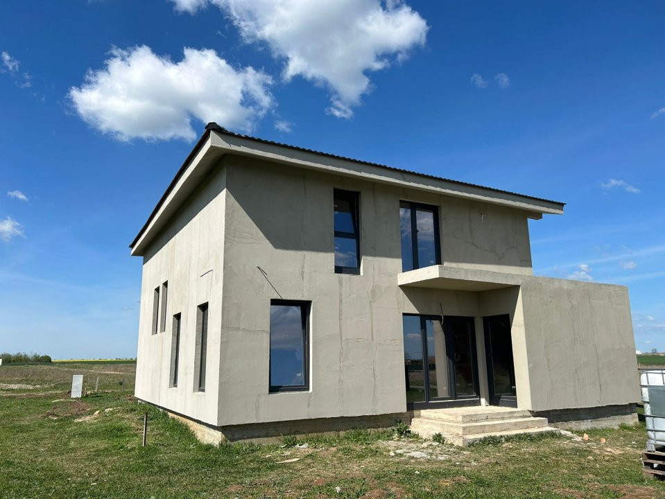 Casa Giarmata la gri cu toate utilitatile - ID V5615 24, foxfort.ro