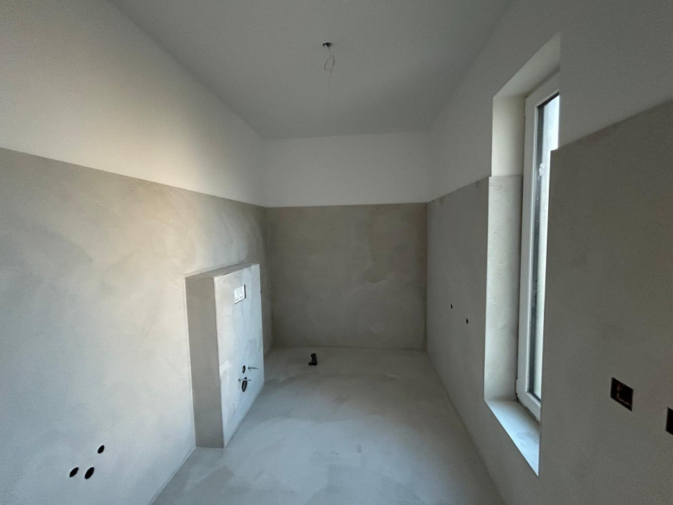 Casa Giarmata la gri cu toate utilitatile - ID V5615 14, foxfort.ro