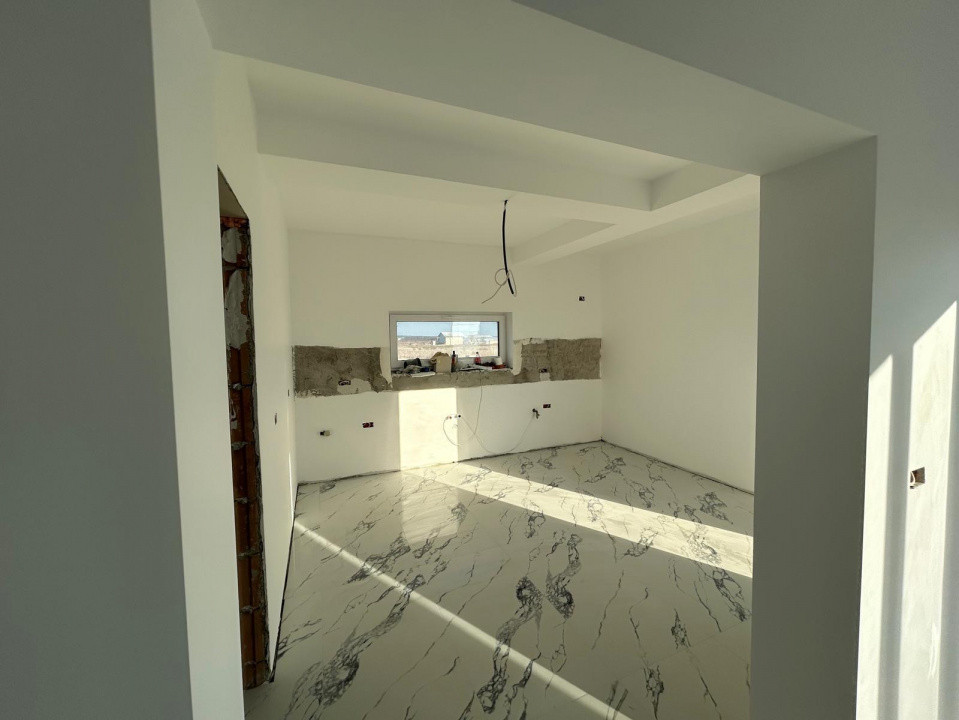 Casa Giarmata la gri cu toate utilitatile - ID V5615 16, foxfort.ro