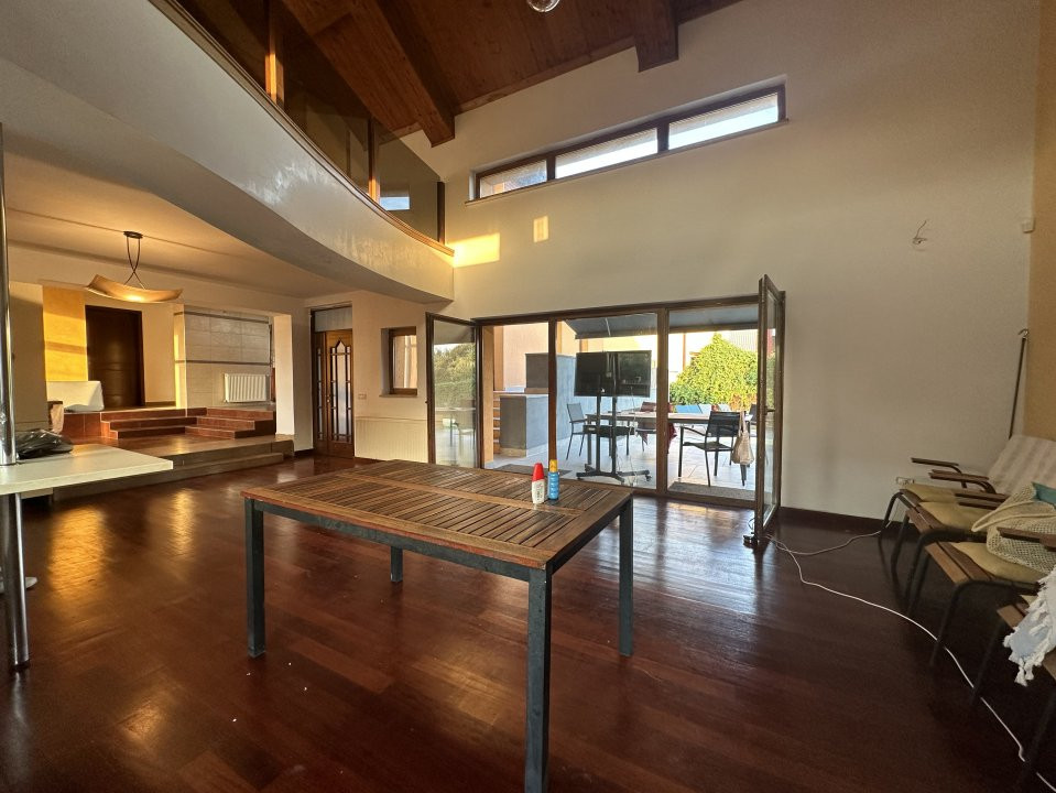 Casa individuala cu 10 camere si piscina, in Dumbravita - ID V5614 26, foxfort.ro