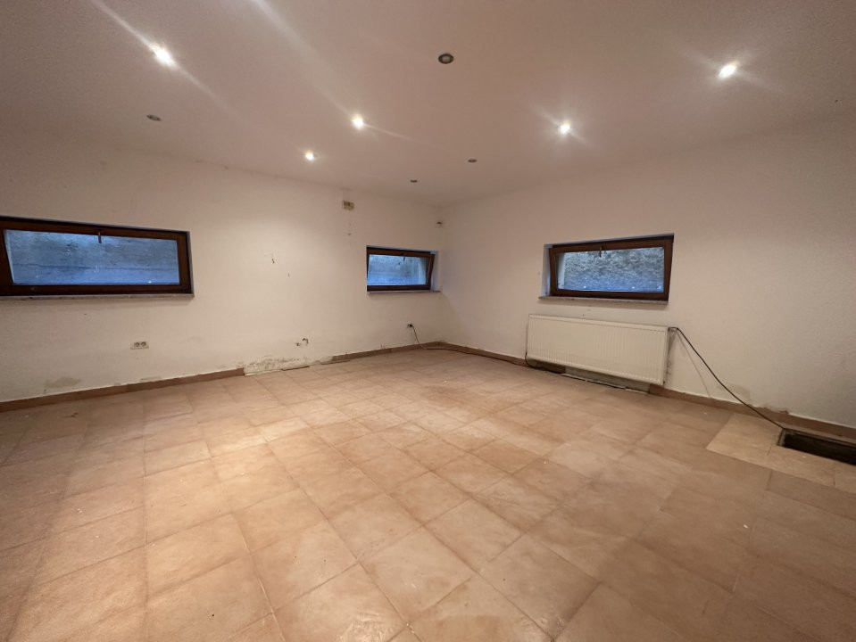 Casa individuala cu 10 camere si piscina, in Dumbravita - ID V5614 36, foxfort.ro