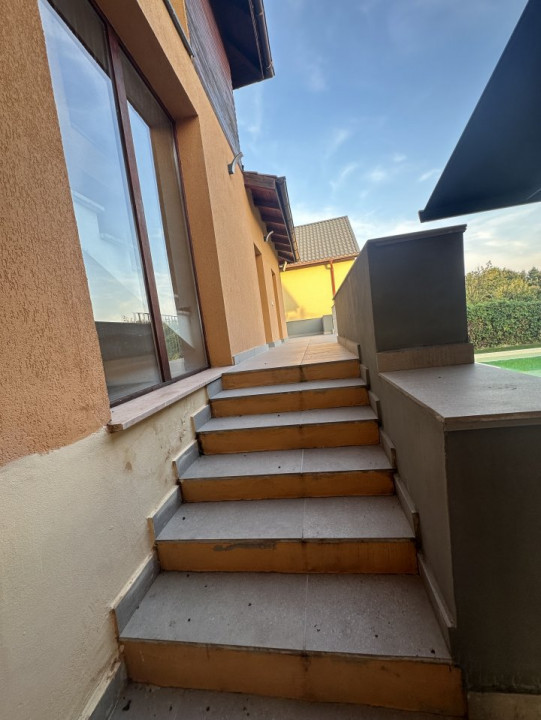 Casa individuala cu 10 camere si piscina, in Dumbravita - ID  C5624 27, foxfort.ro