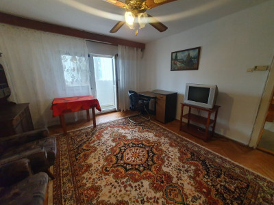 Apartament 3 camere decomandat, etaj 1, Shopping City  imagine mica 3, foxfort.ro