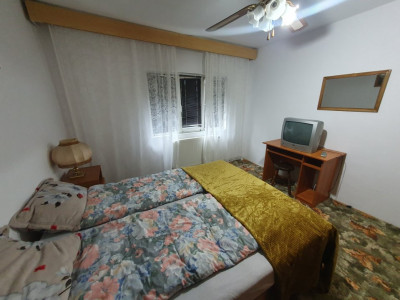 Apartament 3 camere decomandat, etaj 1, Shopping City  imagine mica 10, foxfort.ro