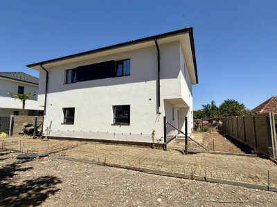 Duplex 3 camere, perete dublu Sanandrei - ID V5694