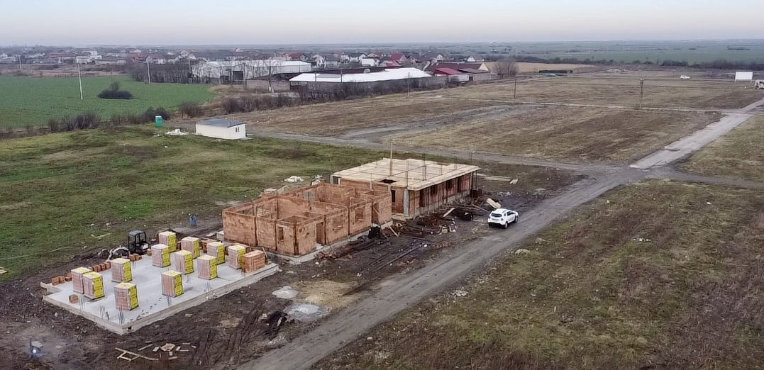 Comision 0% Duplex 4 camere in Sacalaz la intrare 6, foxfort.ro