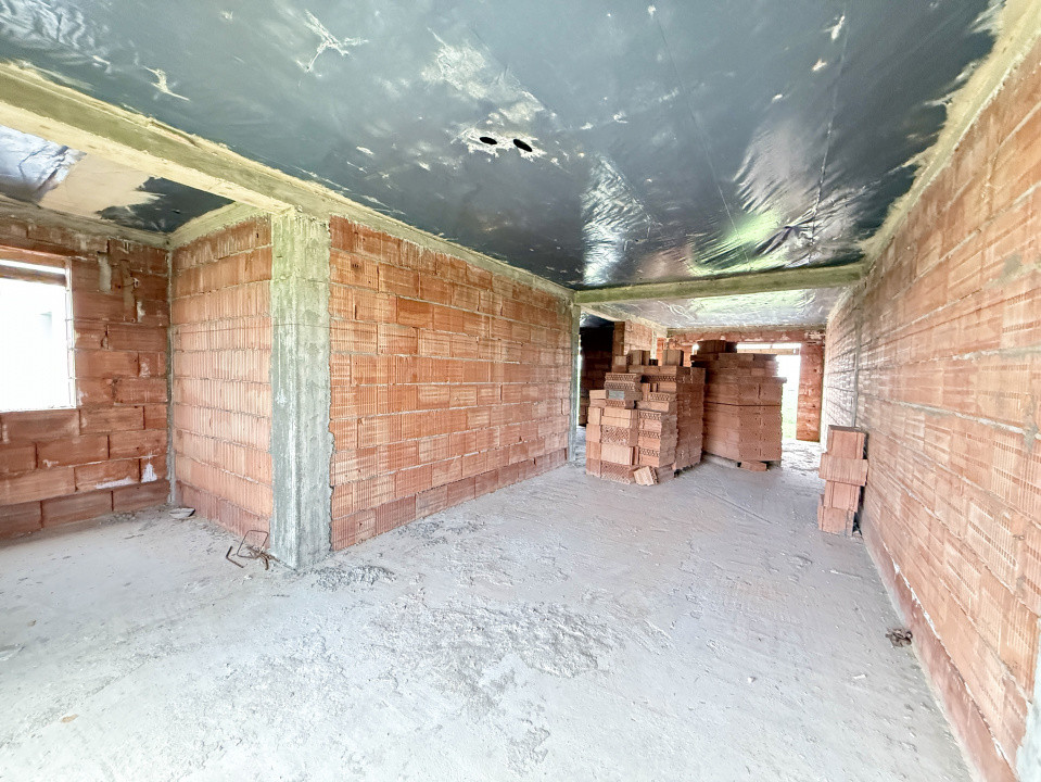 Duplex intreg 8 camere, LA ROSU, de vanzare in Sacalaz, la intrare 13, foxfort.ro