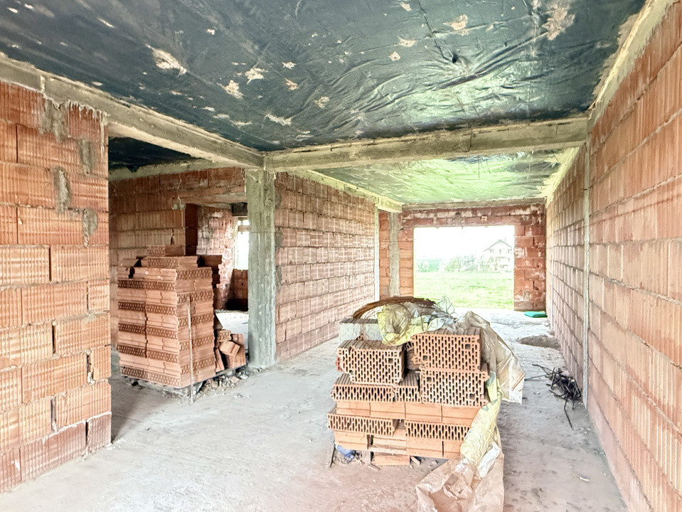 Duplex intreg 8 camere, LA ROSU, de vanzare in Sacalaz, la intrare 14, foxfort.ro