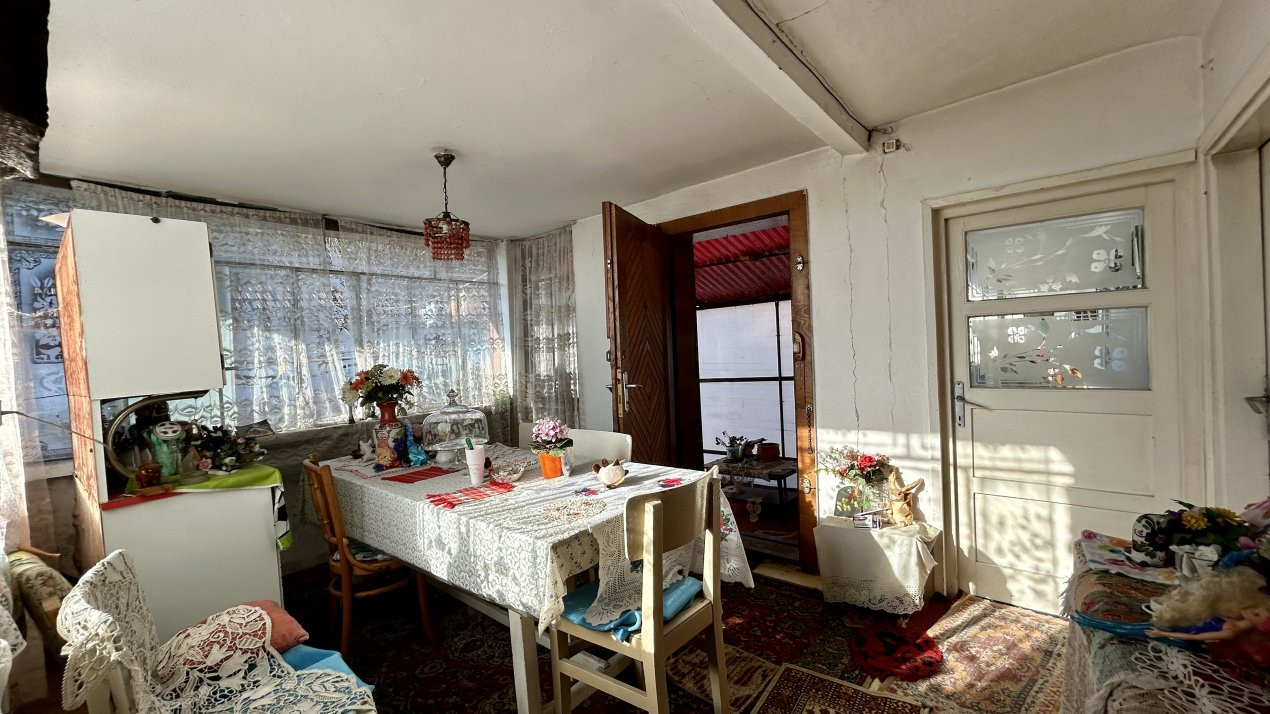 Casa 5 camere + teren 1845 mp Sanandrei 9, foxfort.ro