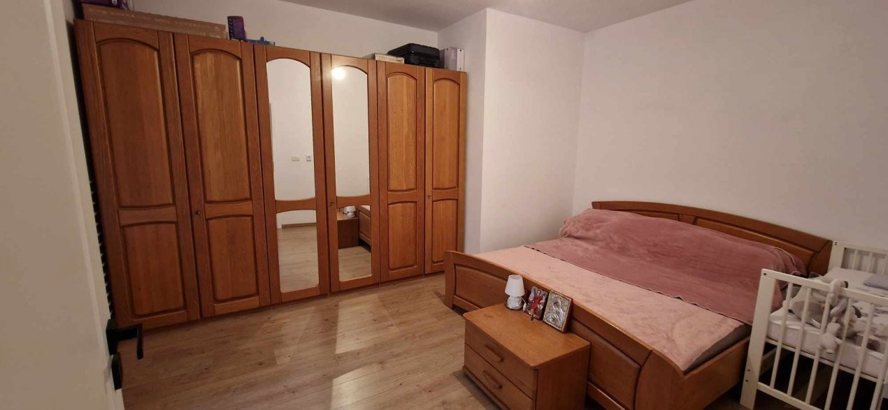 COMISION 0% Apartament la casa cu 2 camere, zona Sinaia  3, foxfort.ro
