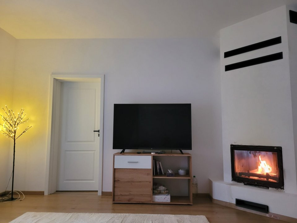 COMISION 0% Apartament la casa cu 2 camere, zona Sinaia  7, foxfort.ro