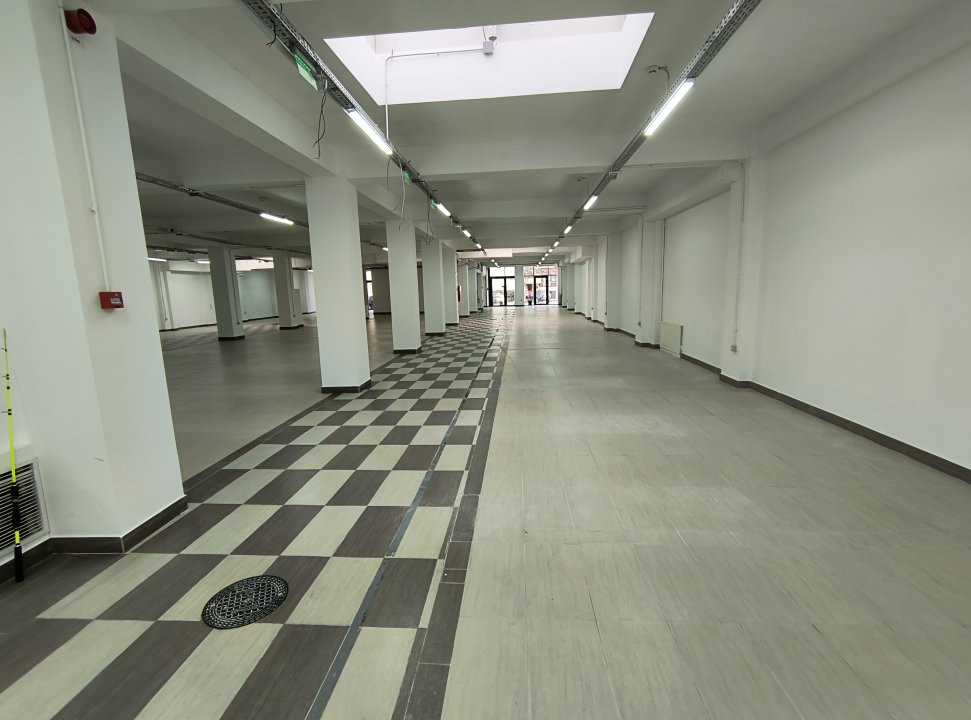 Spatiu comercial de inchiriat zona Brancoveanu 2, foxfort.ro