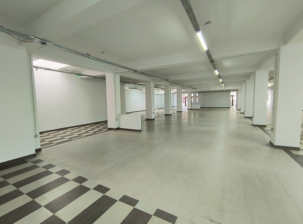 Spatiu comercial de inchiriat zona Brancoveanu 4, foxfort.ro