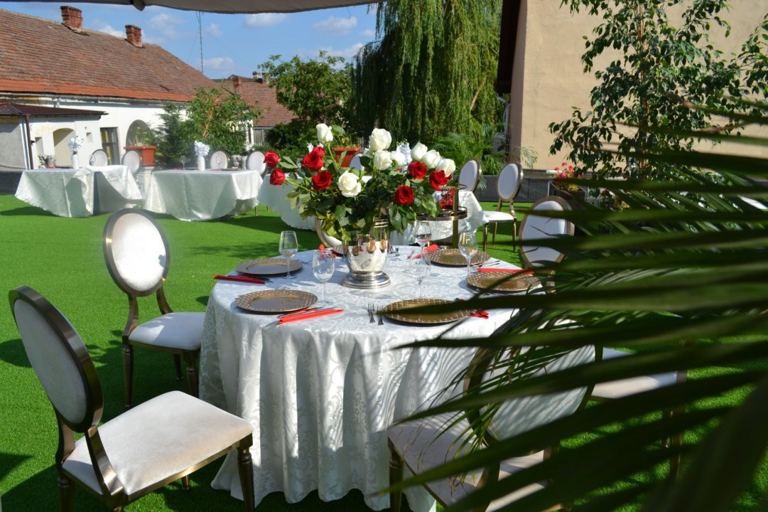 Restaurant complet mobilat si utilat de inchiriat in zona Brancoveanu  18, foxfort.ro