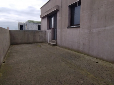 Casa 8 camere ,Sacalaz-Ideala pentru 2 familii