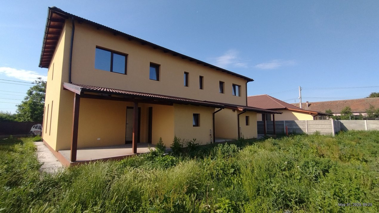 Duplex 4 camere ,Sanmihaiu Roman-Zona Centrala 1, foxfort.ro