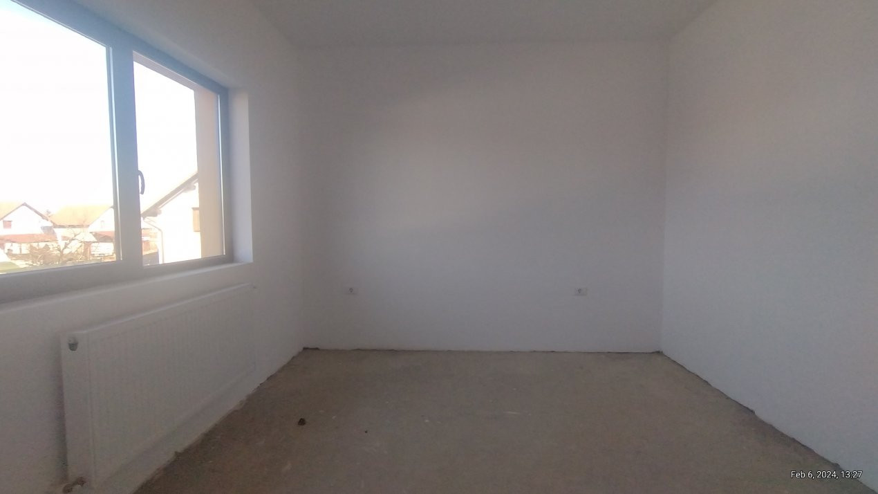 Duplex 4 camere ,Sanmihaiu Roman-Zona Centrala 18, foxfort.ro