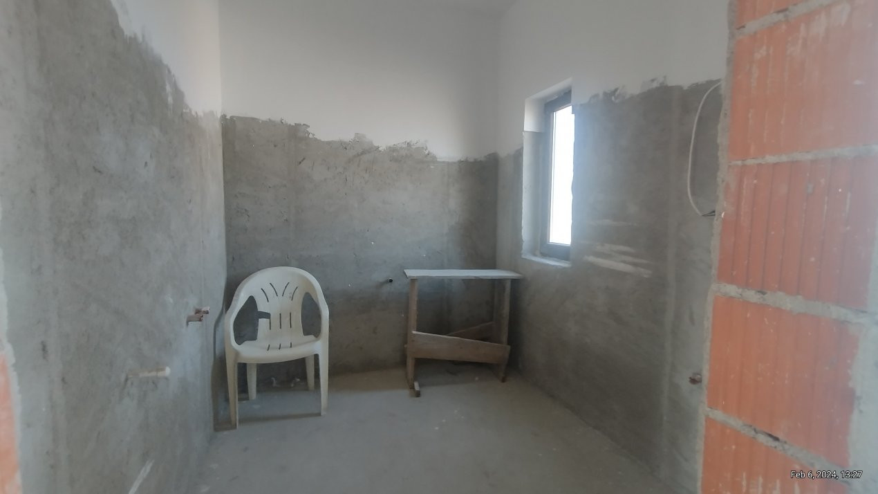 Duplex 4 camere ,Sanmihaiu Roman-Zona Centrala 19, foxfort.ro