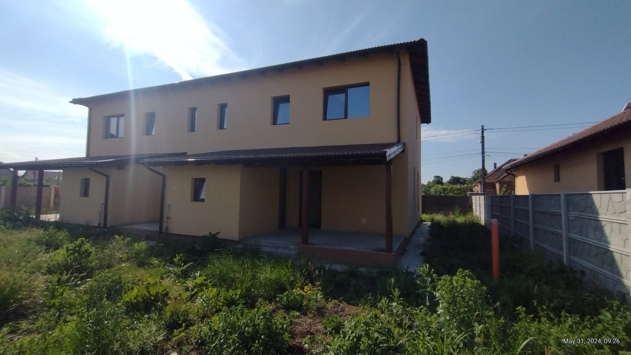 Duplex 4 camere ,Sanmihaiu Roman-Zona Centrala 25, foxfort.ro