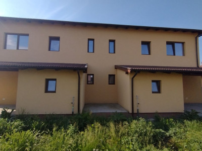 Duplex 4 camere ,Sanmihaiu Roman-Zona Centrala imagine mica 2, foxfort.ro